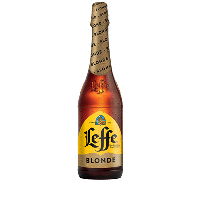 Bouteille de bière Leffe Blonde avec étiquette jaune et bouteille en verre ambré.